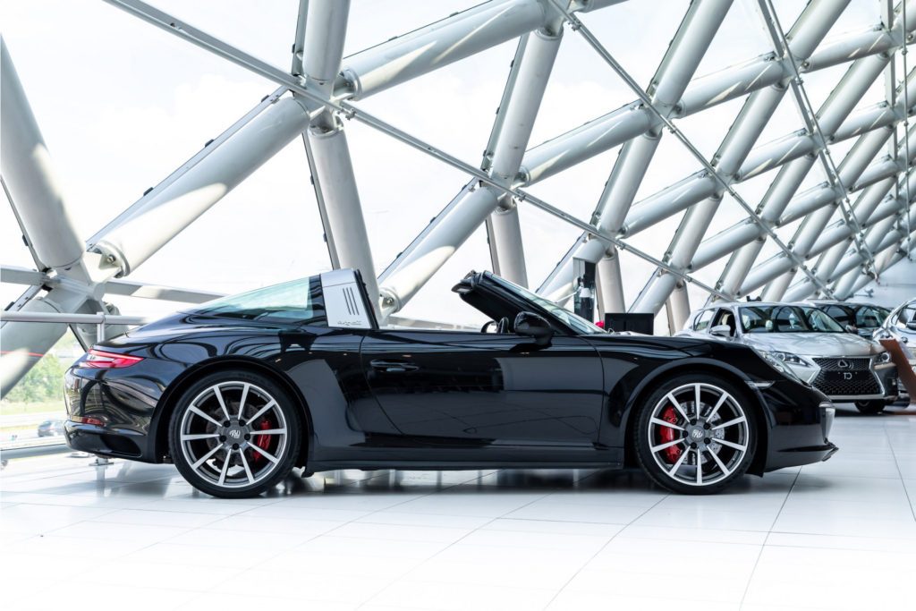 Porsche 911 Targa 4S bij Louwman Exclusive Advertorial