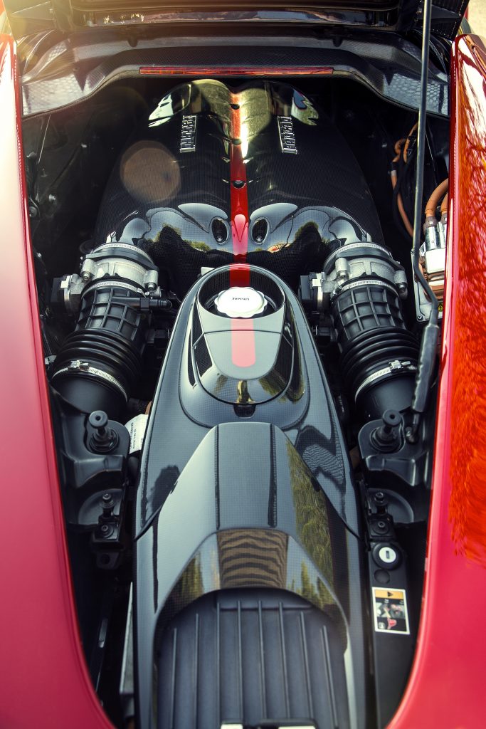 Ferrari LaFerrari motor (2014)