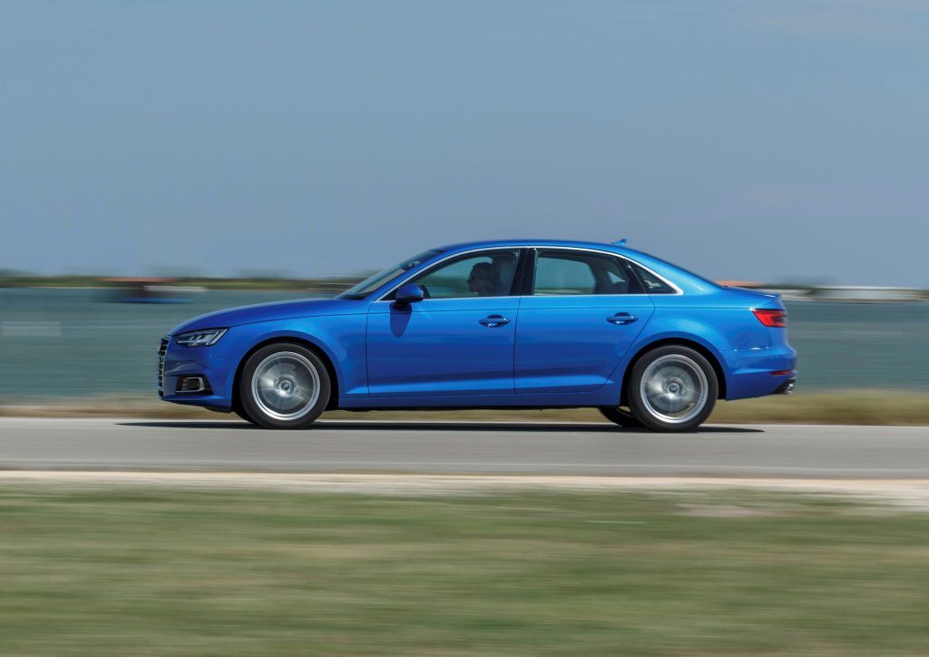Audi A4 2.0 TFSI Ultra (2015)