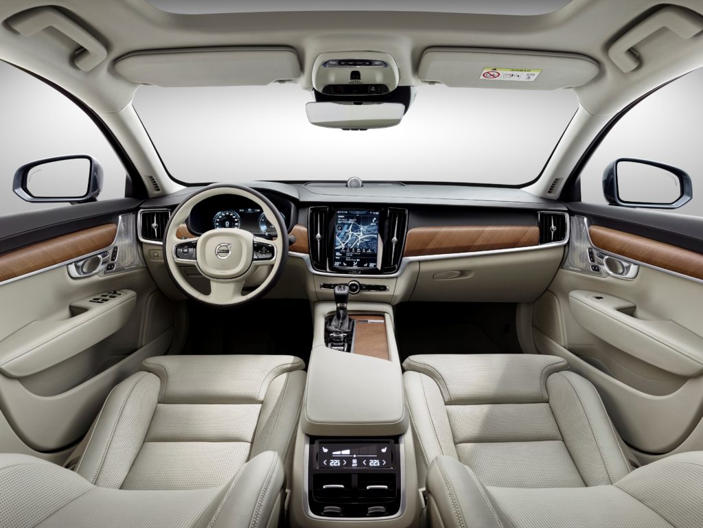 New Volvo V90 location driving