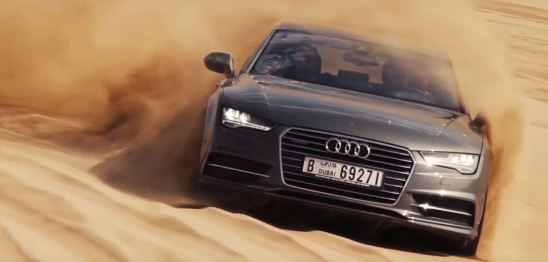 audi a7 in de woestijn