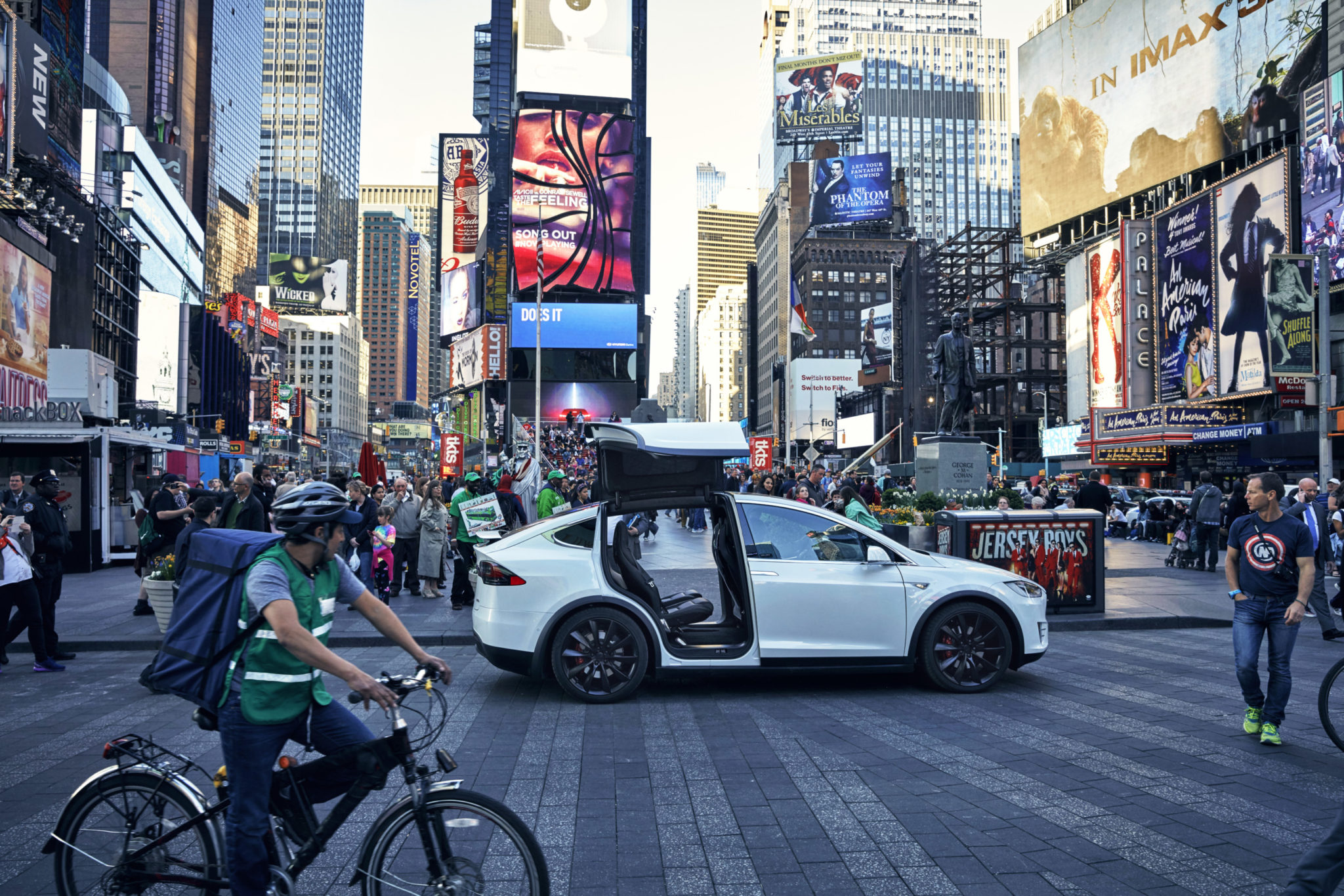 Rory Reid: Tesla Model X in New York