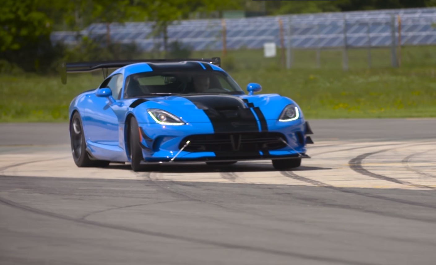 chris harris drives: dodge viper
