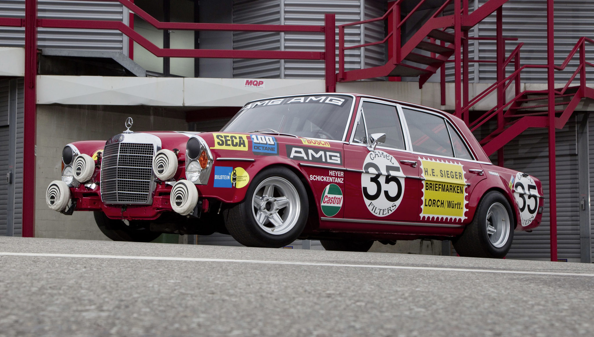 Auto klonen: Mercedes 300 SEL Rote Sau