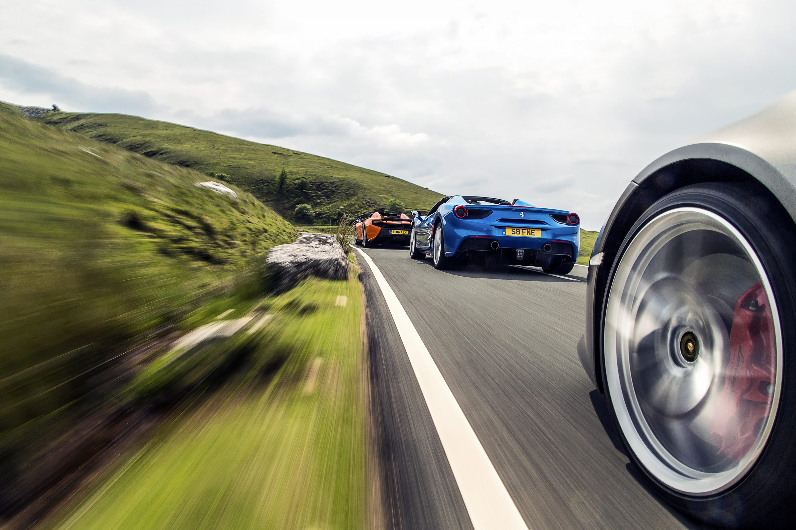 Lamborghini Huracán Spyder vs Ferrari 488 Spider vs McLaren 650S Spider