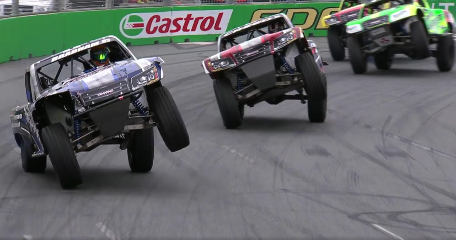 Stadium Super Trucks op 3 wielen