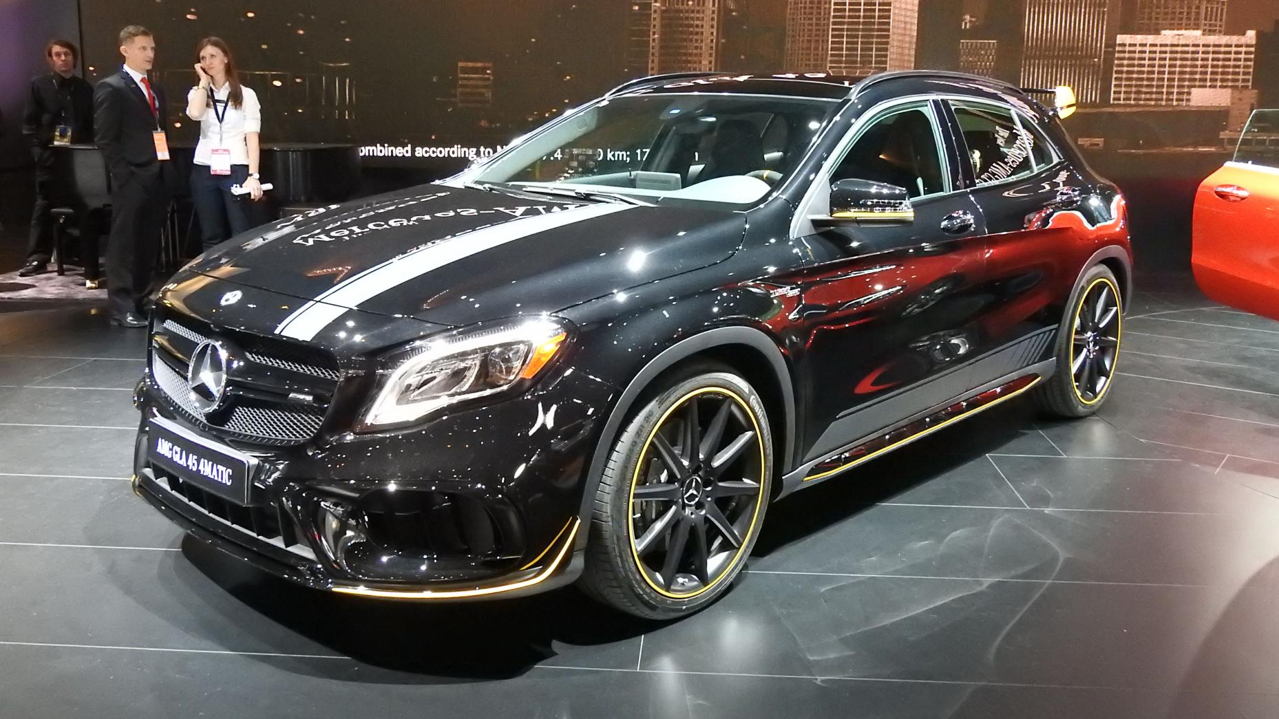 mercedes-amg gla autoshow van detroit