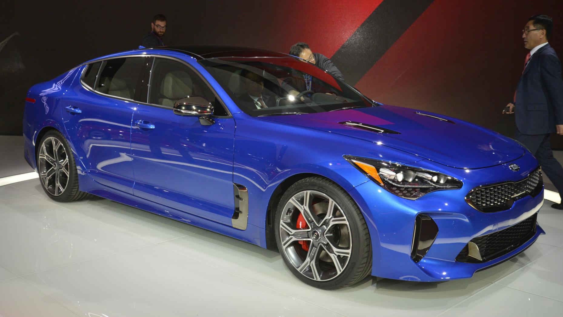 kia stinger autoshow van detroit