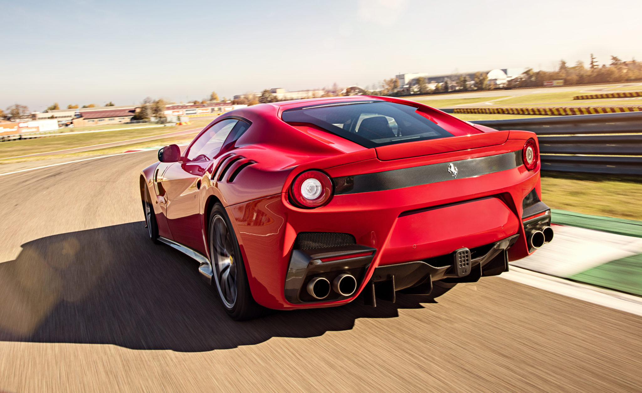 snelste Ferrari's op Fiorano f12 tdf