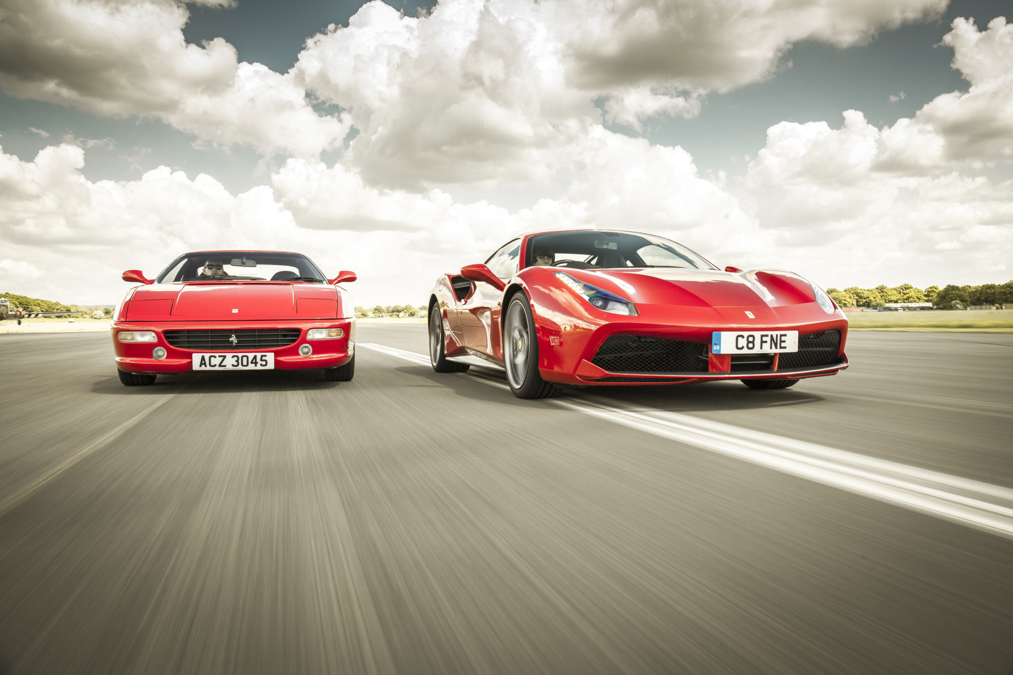 snelste Ferrari's op Fiorano f12 tdf