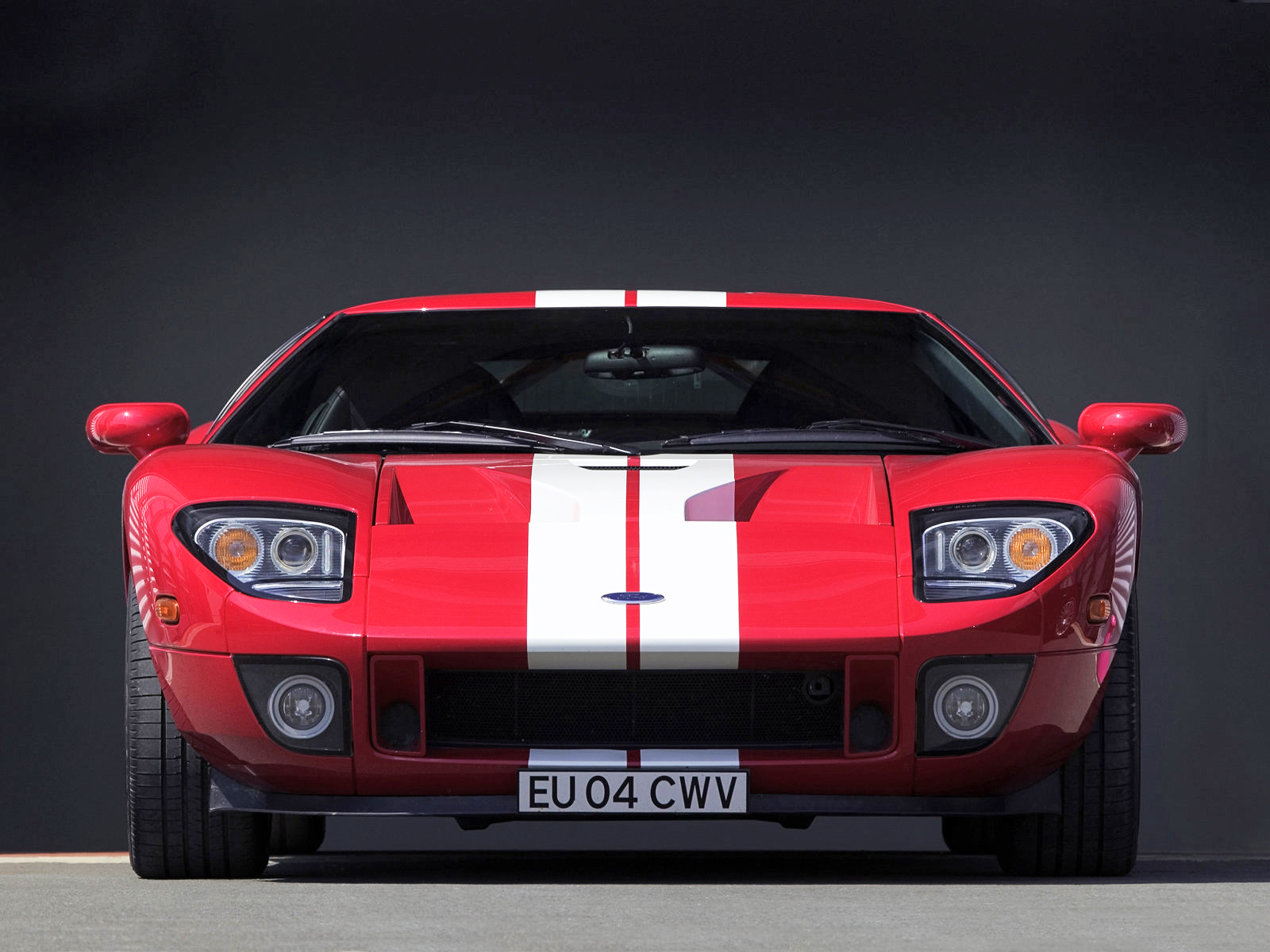 Ford GT 100 in koplamp