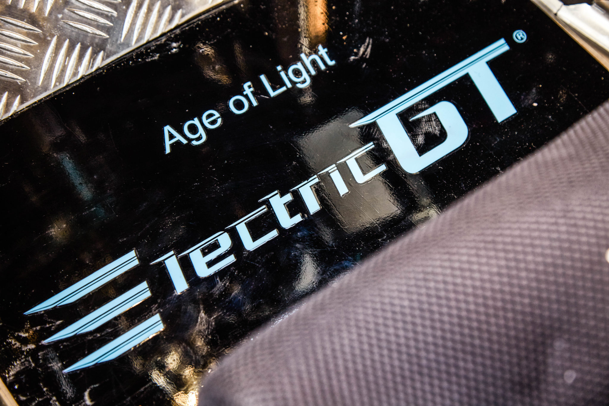 probeer eens een ev beter dan je denkt tesla racer electric GT