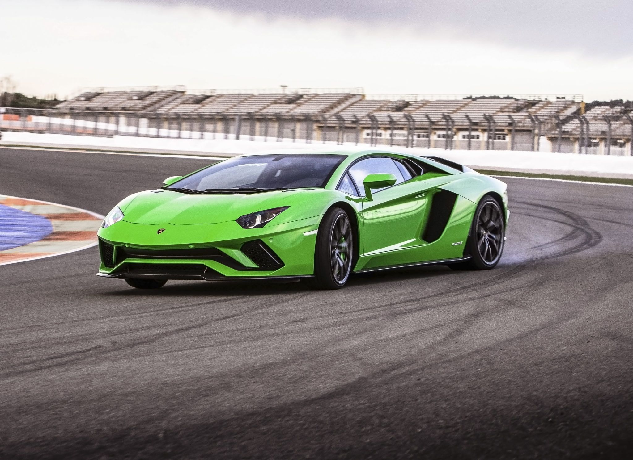 Lamborgini Aventador S