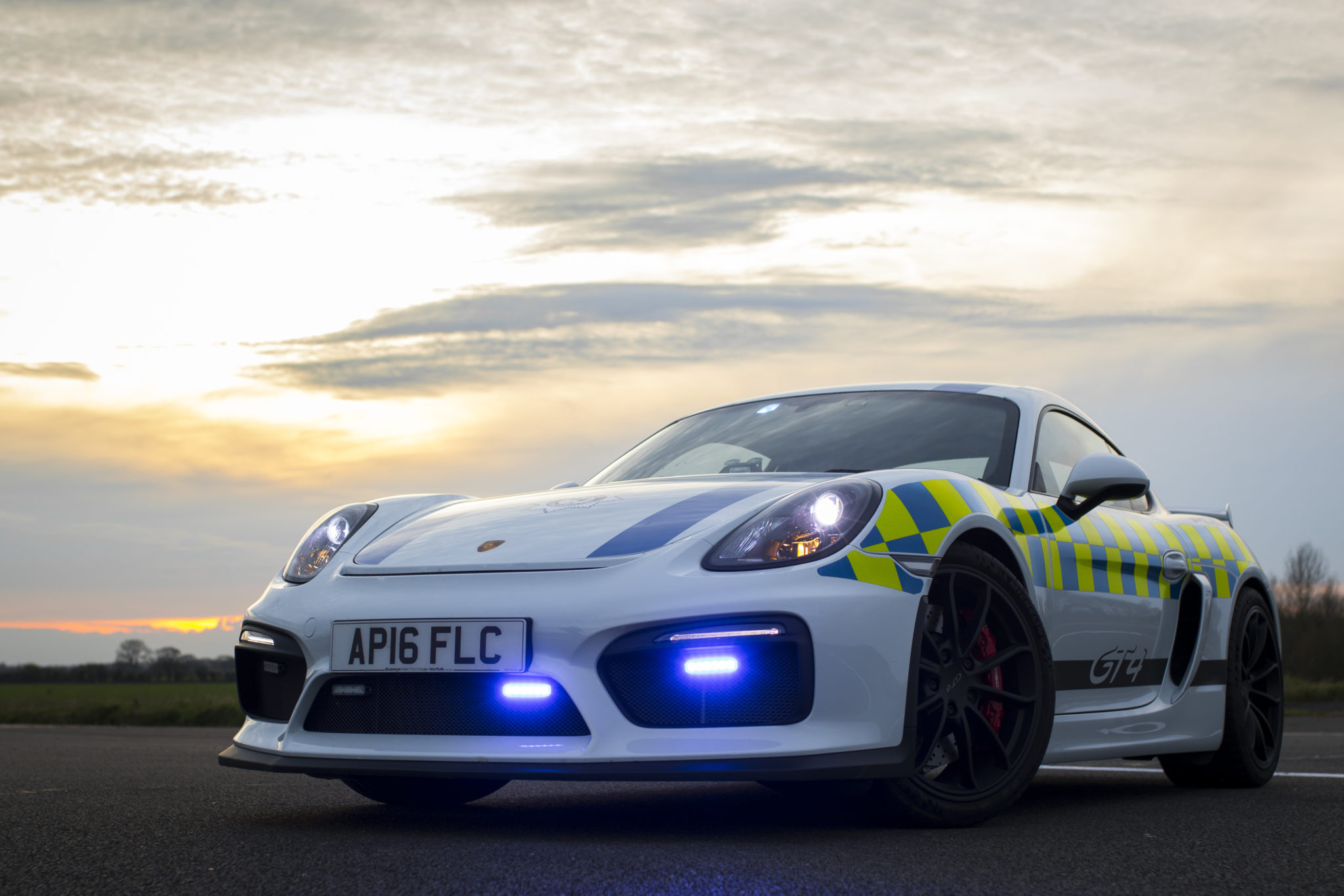 politie-porsche cayman gt4 norfolk
