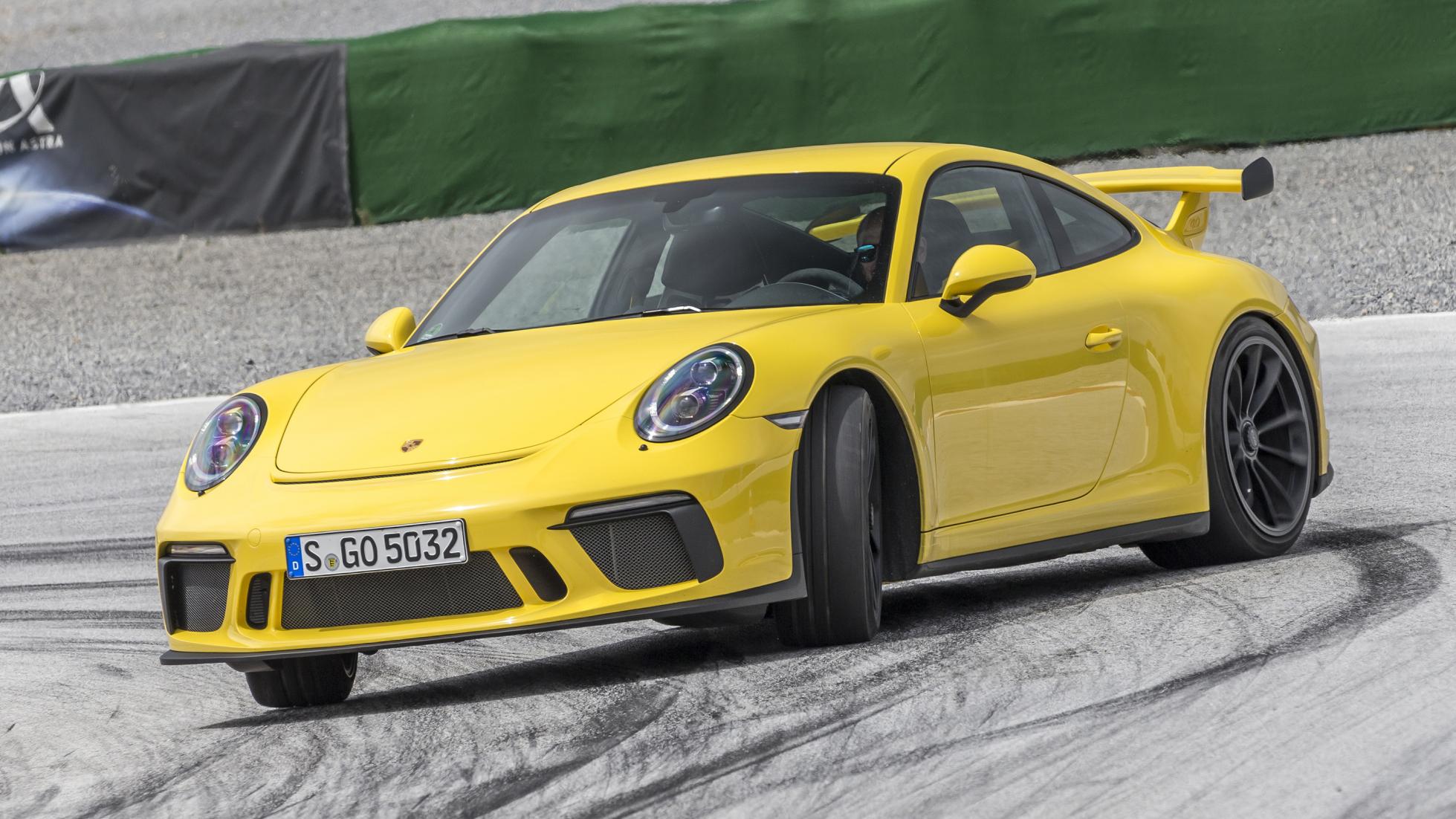 Porsche 911 GT3 met handbak