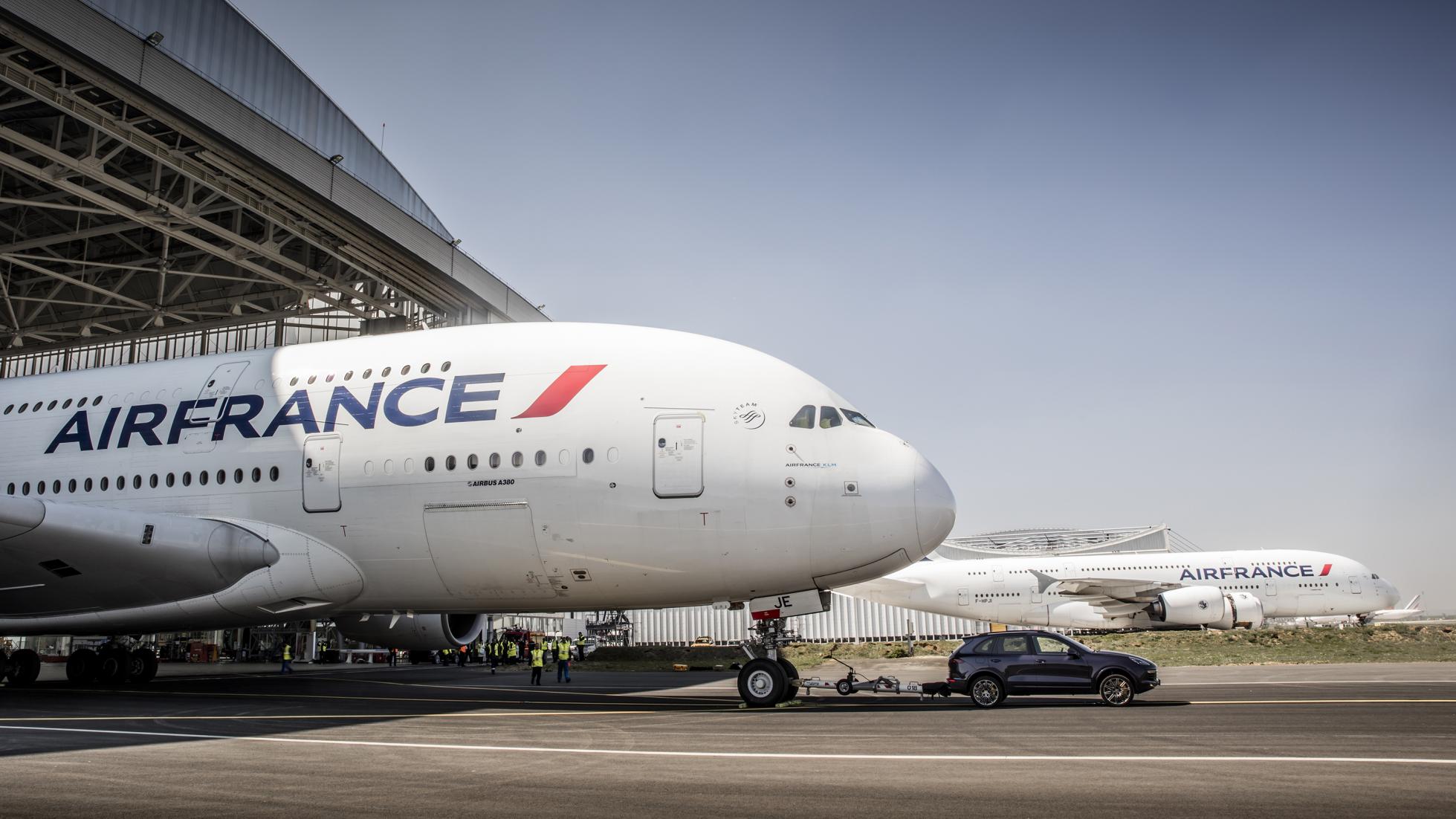 Porsche Cayenne - Airbus A380