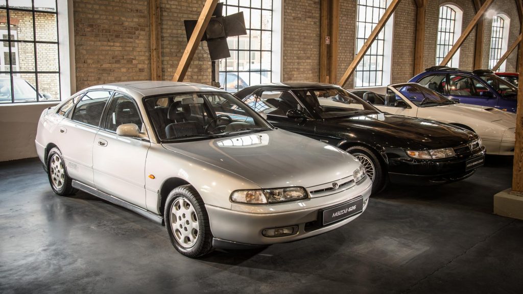 Mazda 626 4WS (1993)
