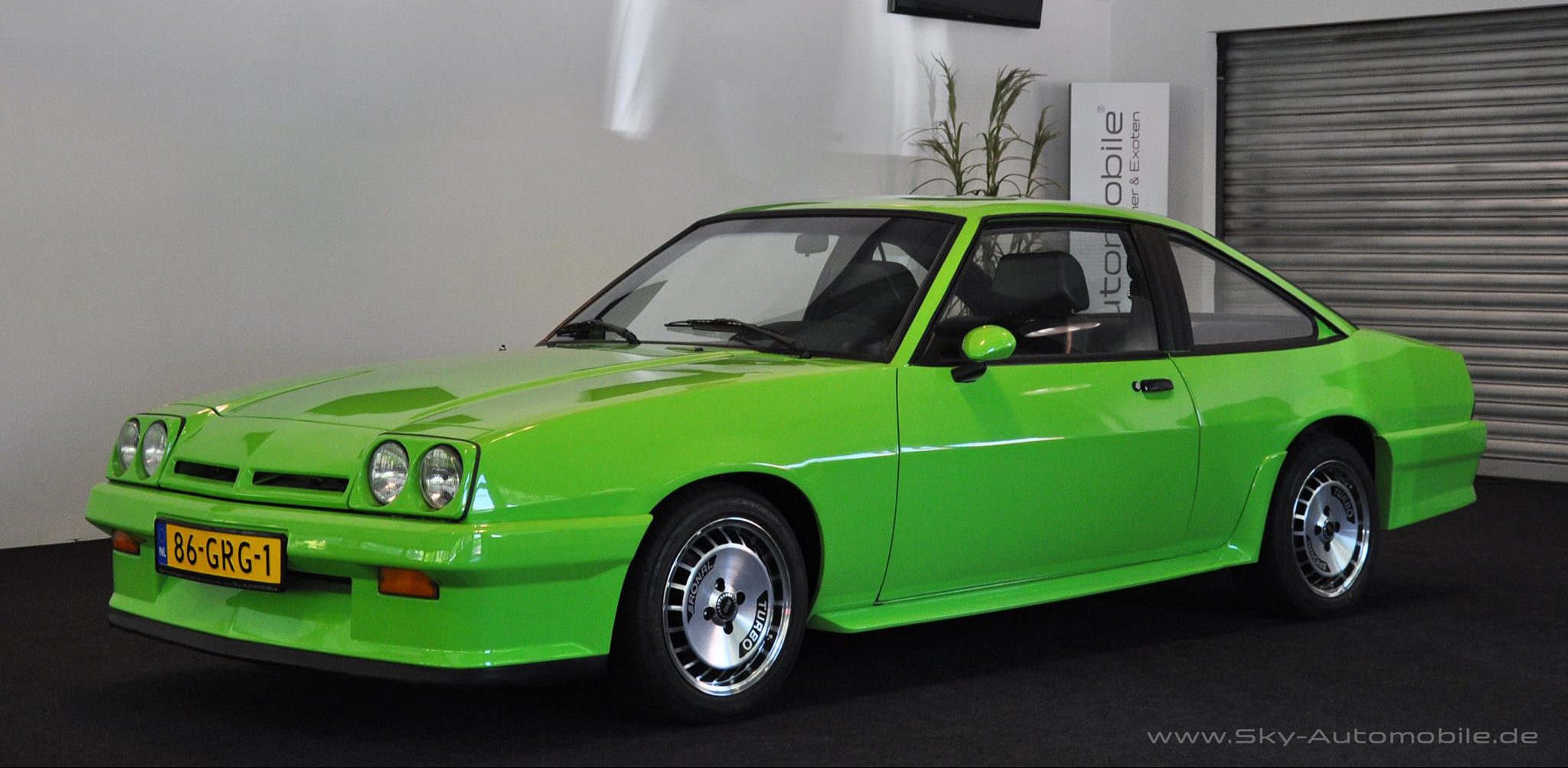 Opel Manta uit New Kids