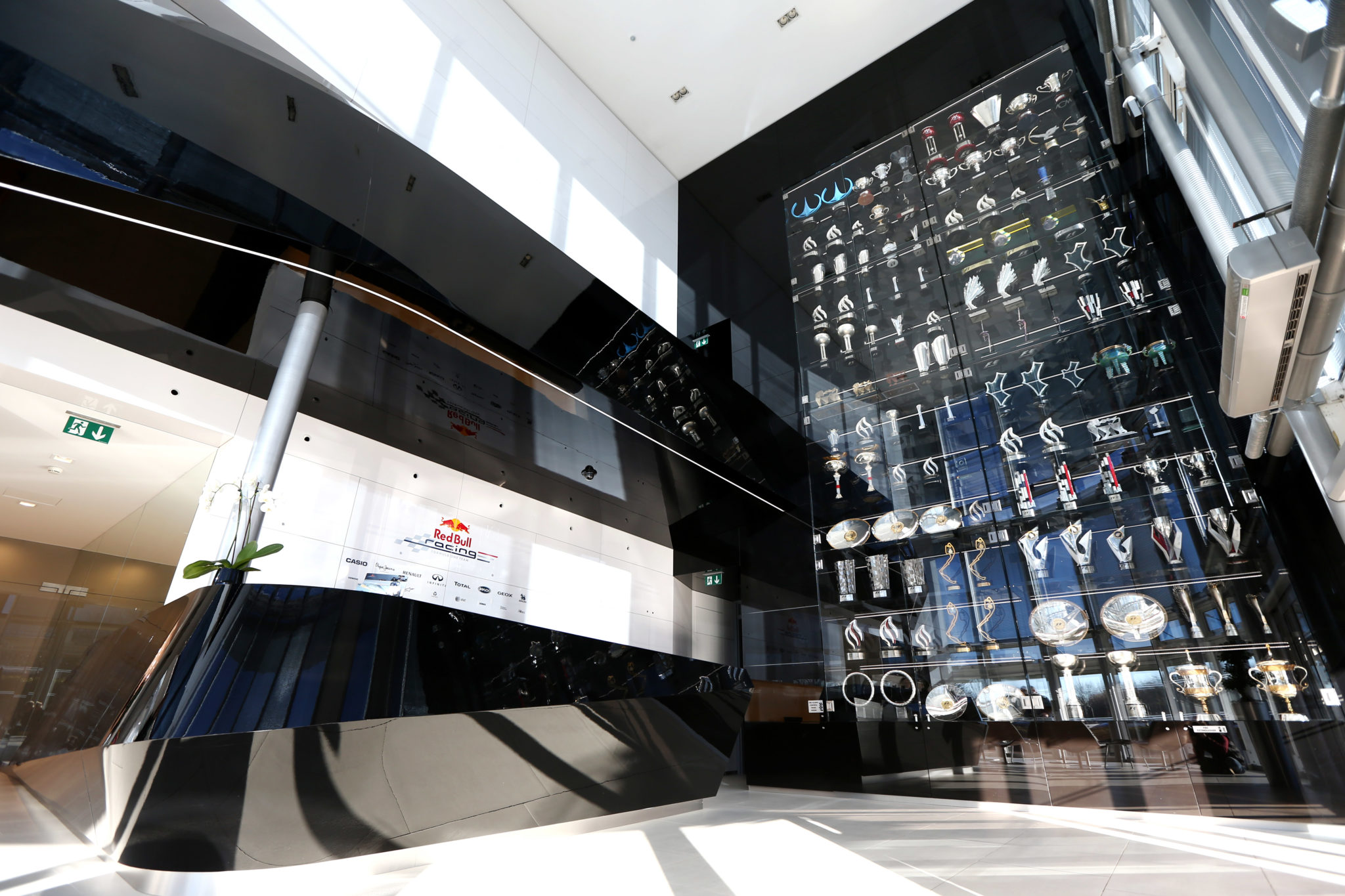 red bull fabriek milton keynes