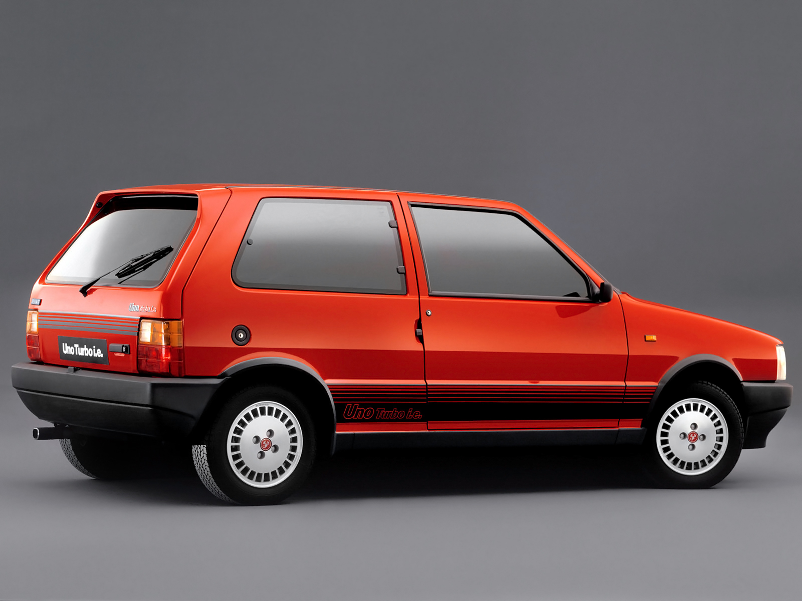 fiat uno turbo
