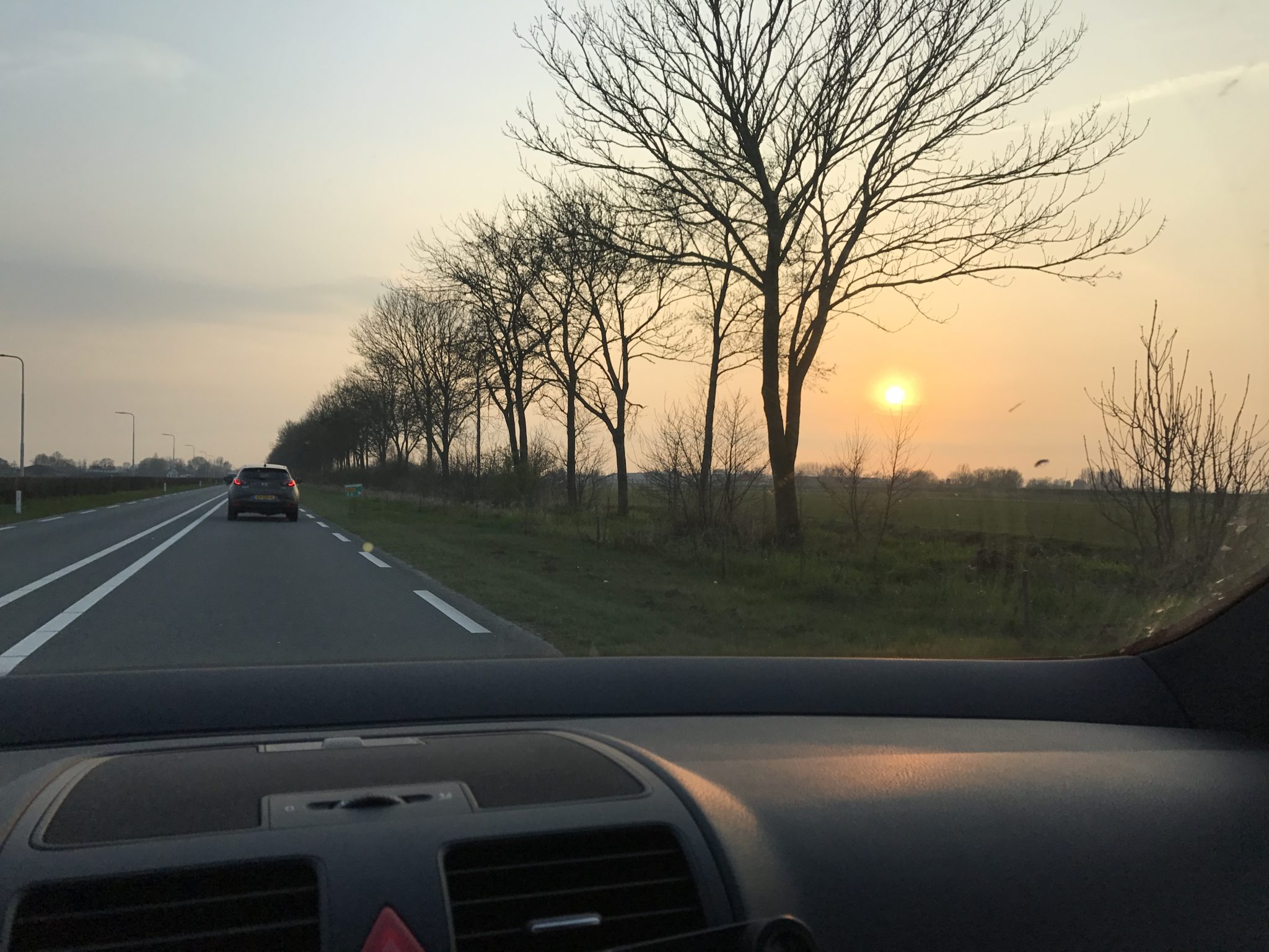 Mensen die vroeg opstaan, kunnen beter autorijden