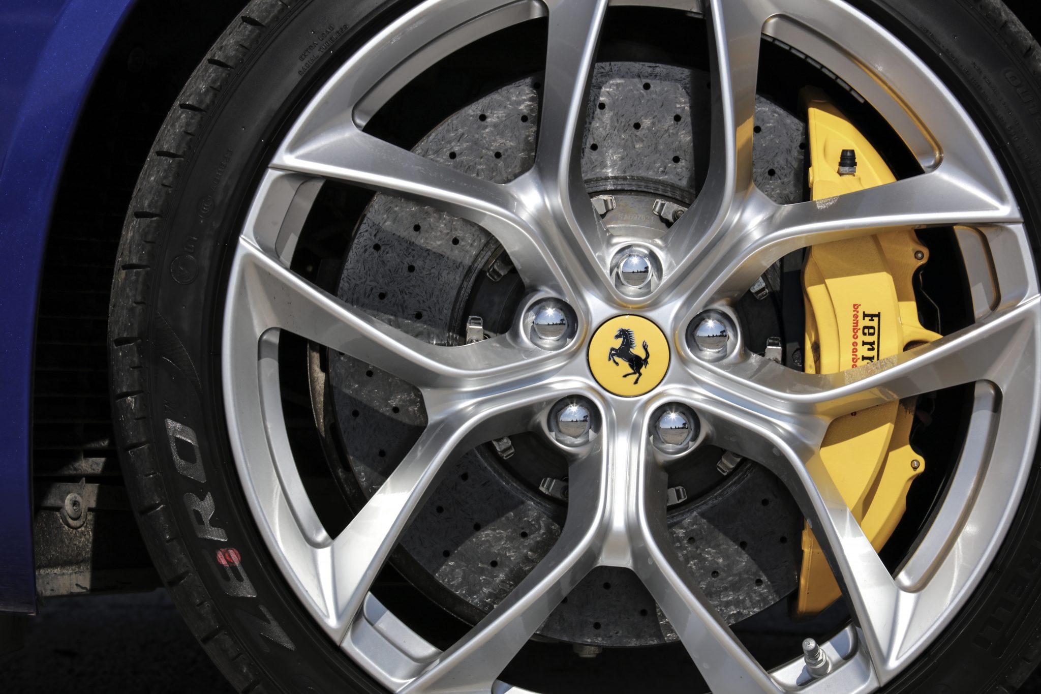 Ferrari GTC4 Lusso T