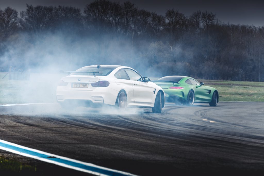 Tweedehands auto AMG GT R vs 911 GT3 RS vs M4 GTS (9)