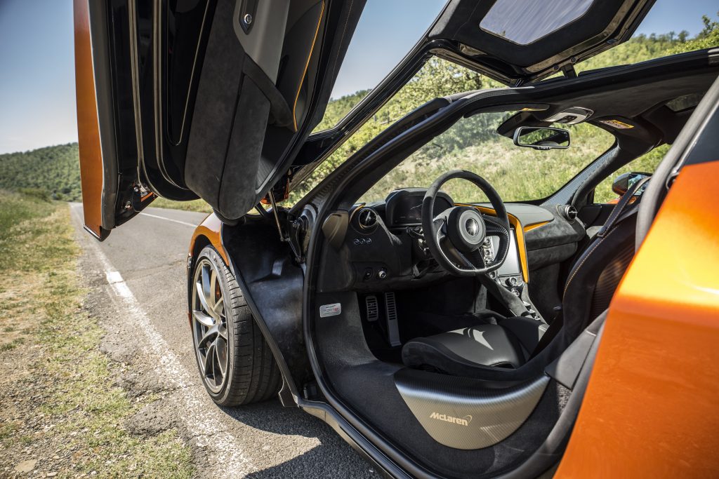 McLaren 720S (2017)