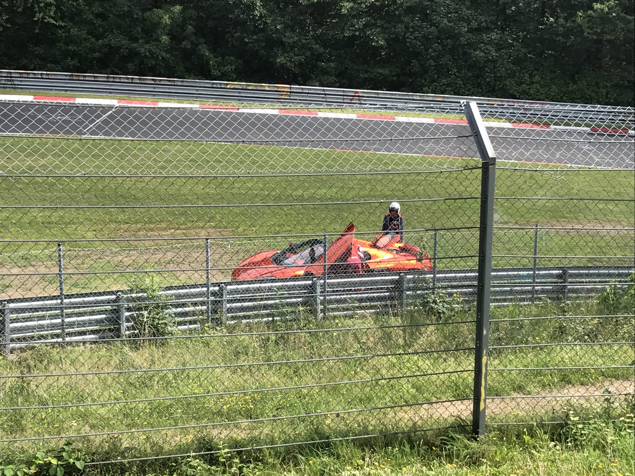 lava orange mclaren 650s nurburgring crash