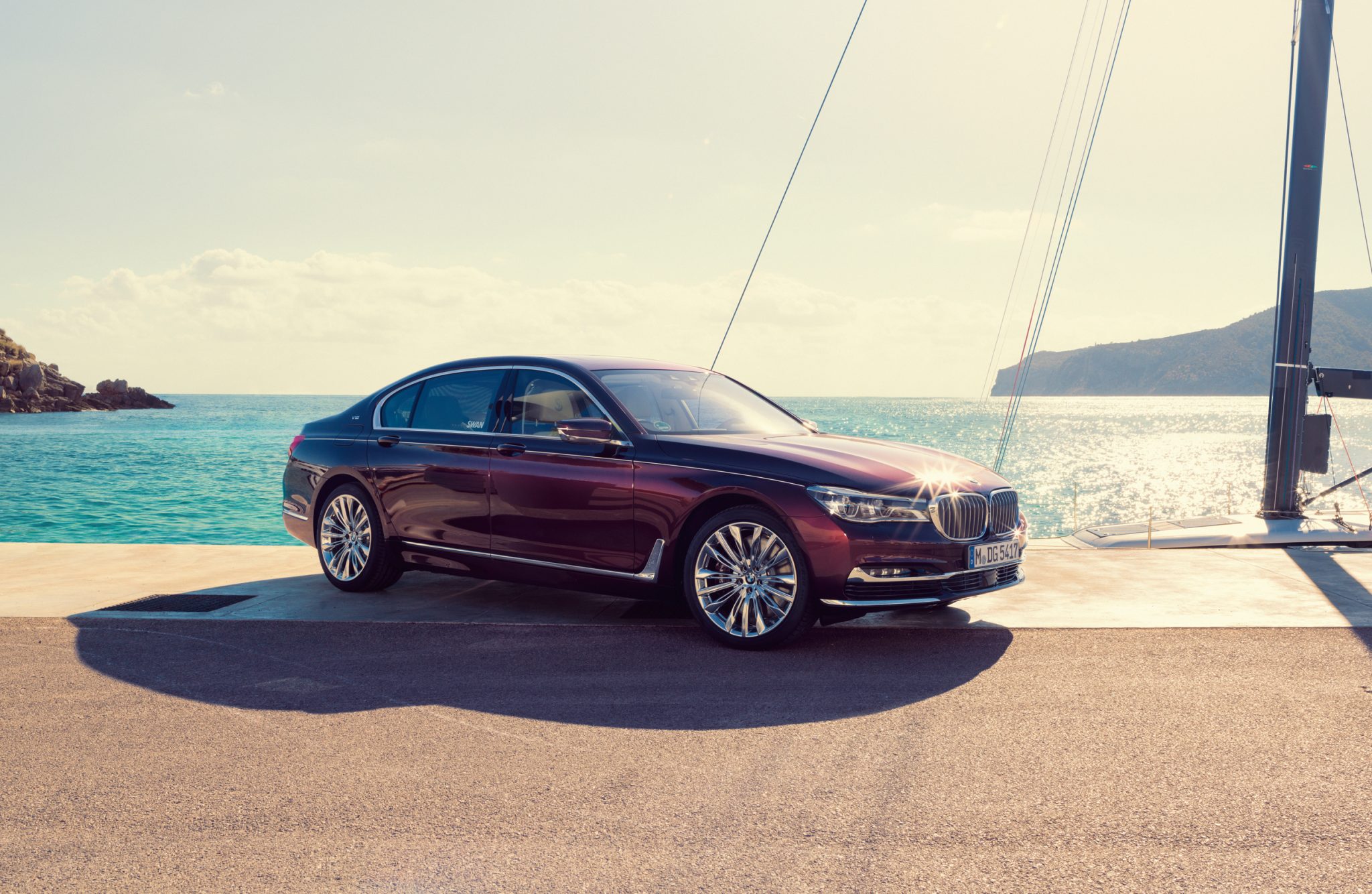 BMW M760Li geïnspireerd door Nautor's Swan