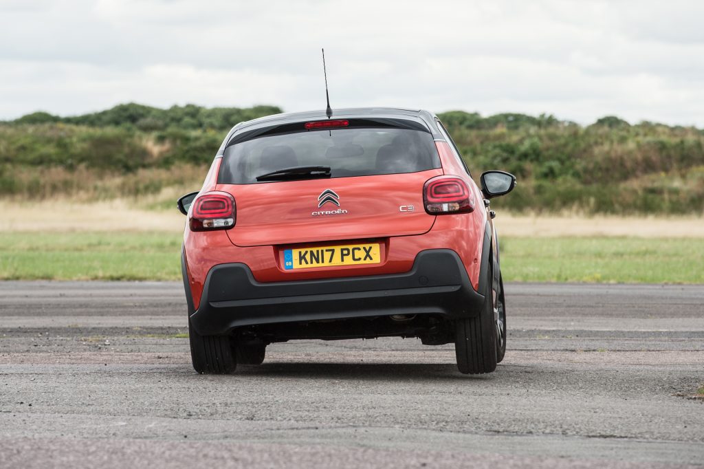 Ford Fiesta vs Seat Ibiza vs Nissan Micra vs Citroën C3 vs Opel Corsa (2017)