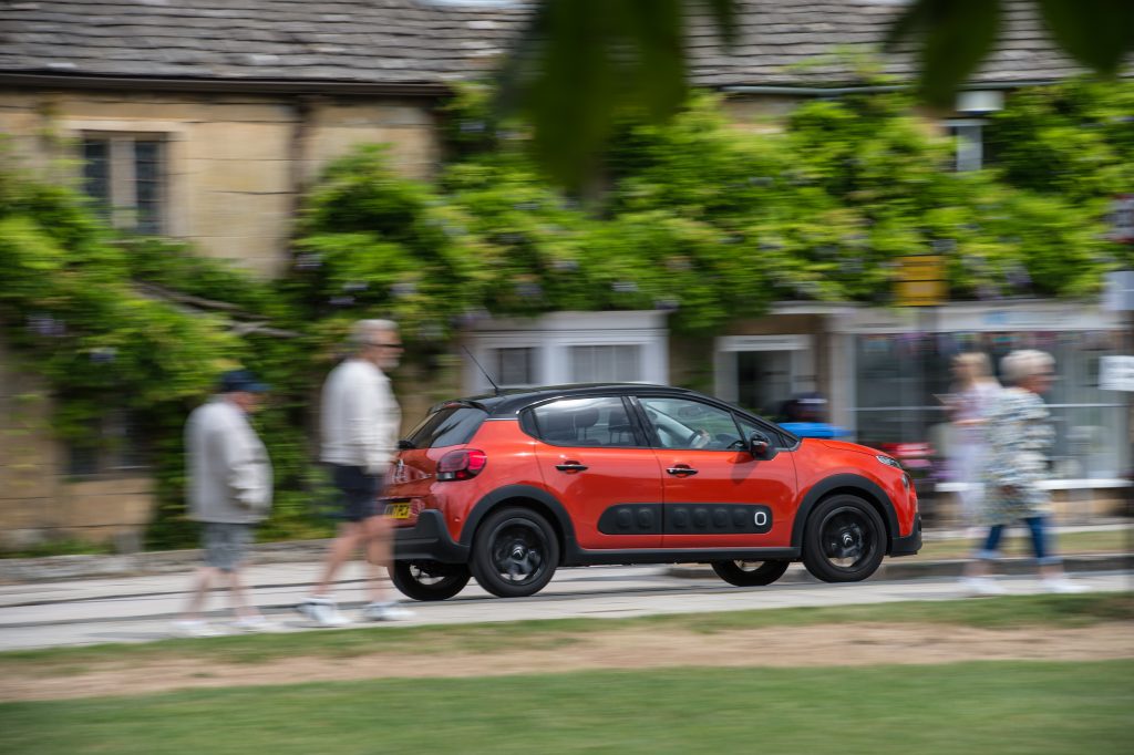 Ford Fiesta vs Seat Ibiza vs Nissan Micra vs Citroën C3 vs Opel Corsa (2017)