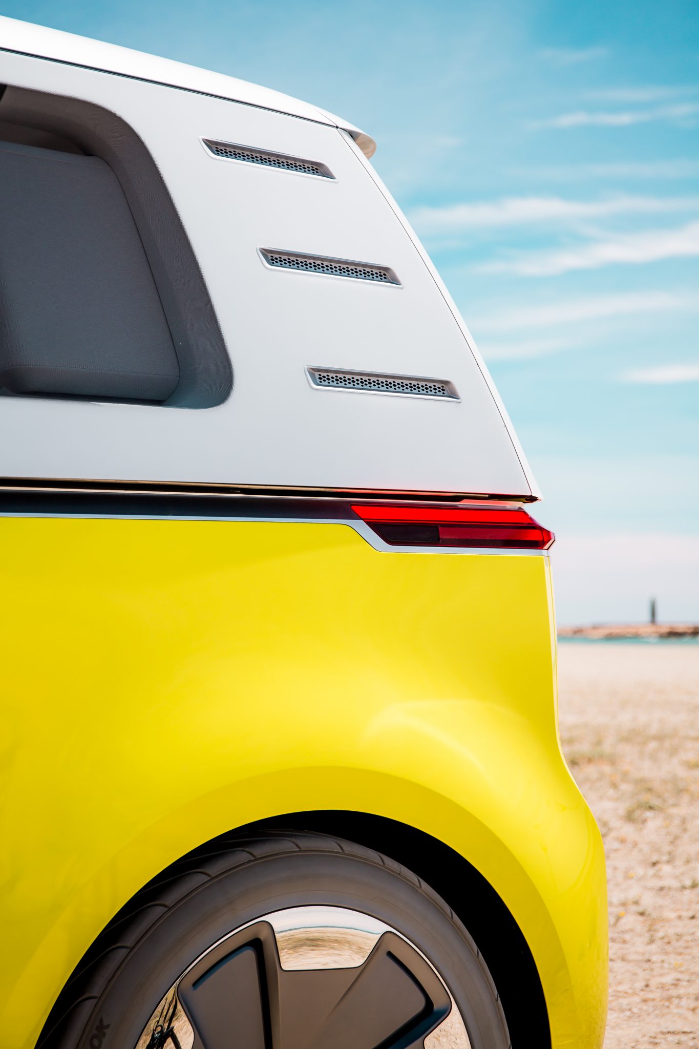 Volkswagen I.D. Buzz achterkant (2017)