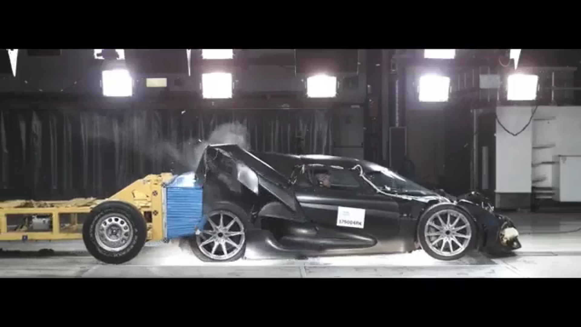 Koenigsegg Regera crashtest