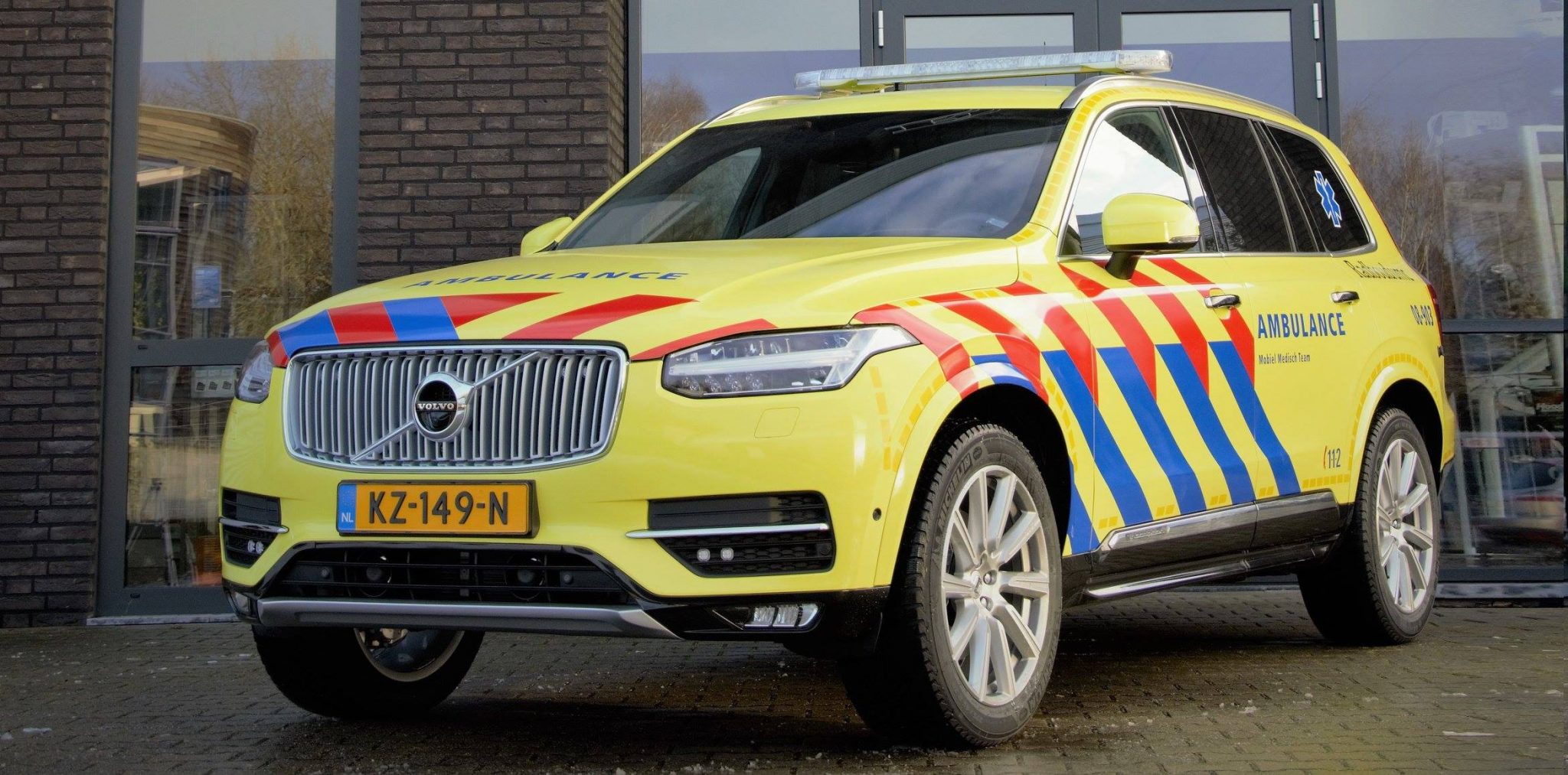 volvo xc90 ambulance nederland