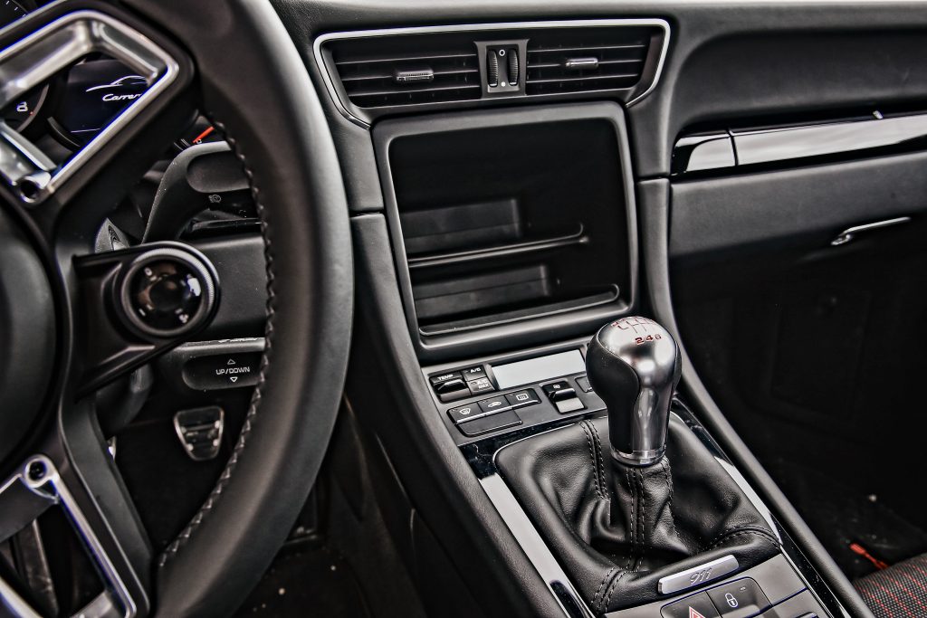 Porsche 911 Carrera T interieur (2018)