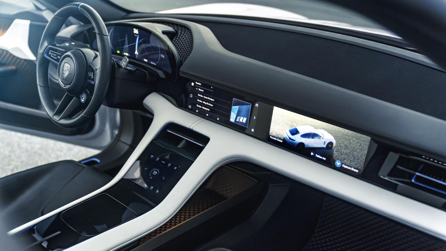Porsche Mission E interieur