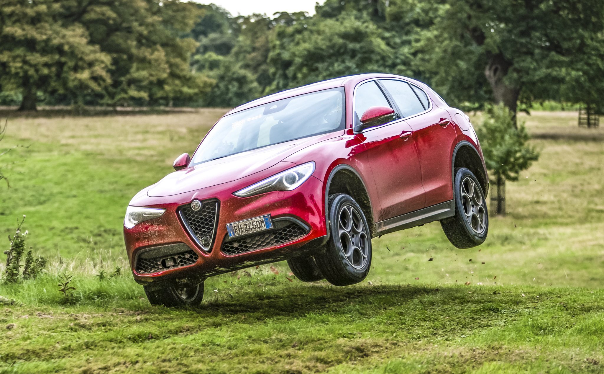 Alfa Romeo Stelvio Matt LeBlanc