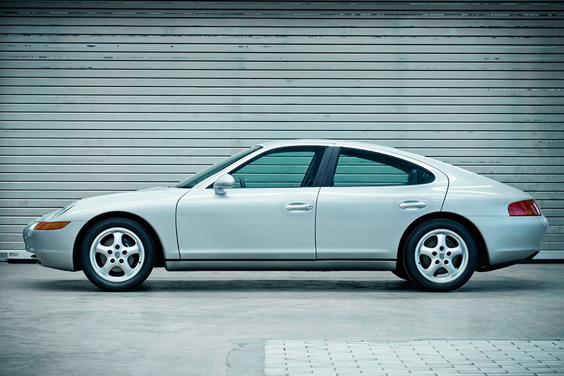 Porsche 989 (1988)