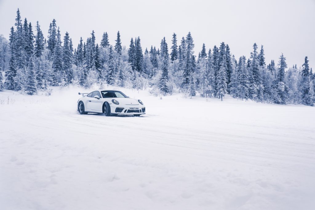 Tuthill Porsche 912 vs Porsche 911 GT3