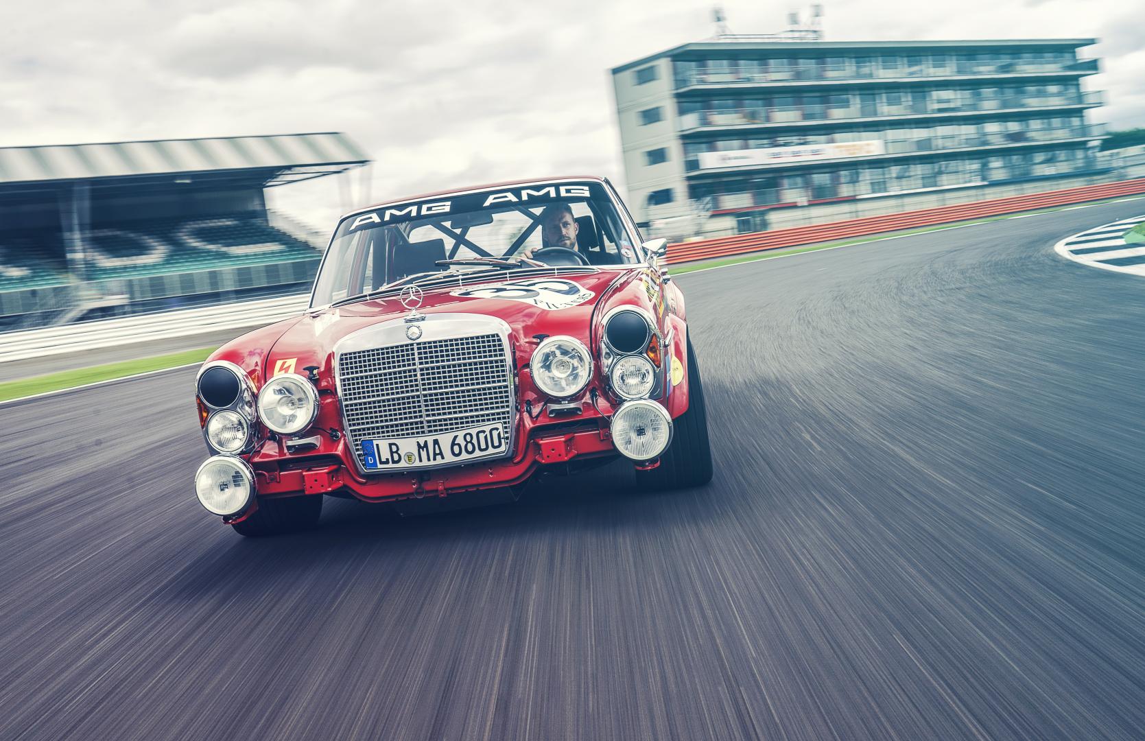 Mercedes 300 SEL Rote Sau rode varkentje