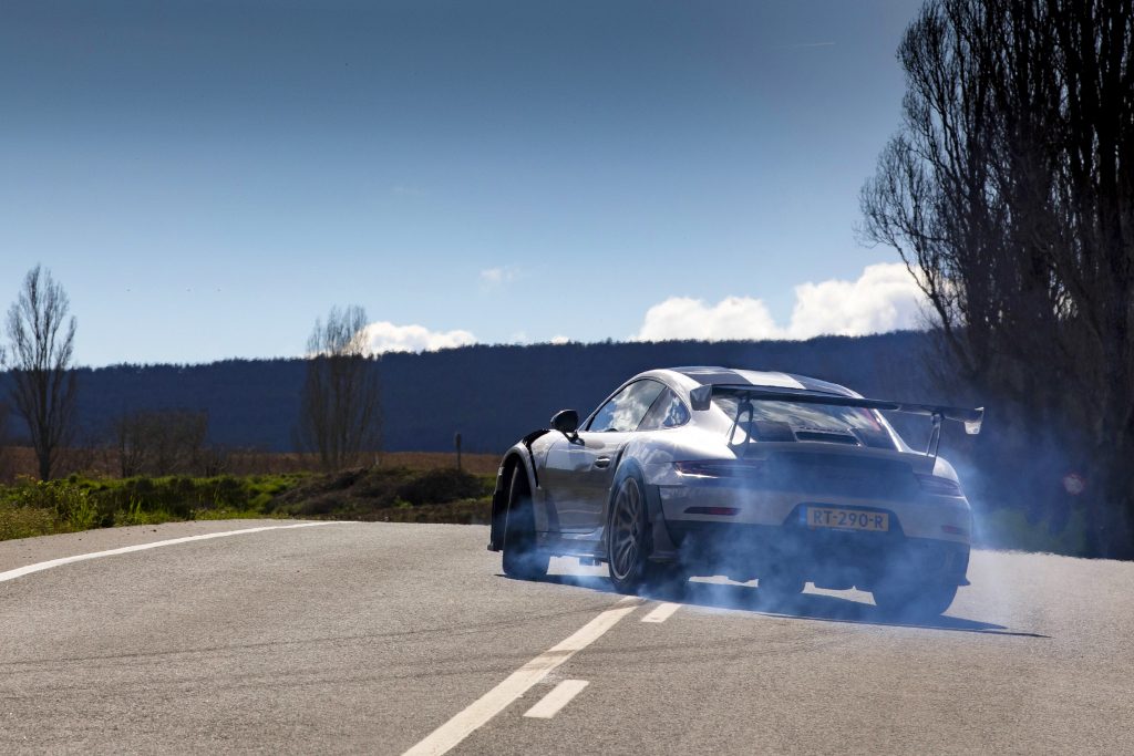 Porsche 911 GT2 RS Weissach