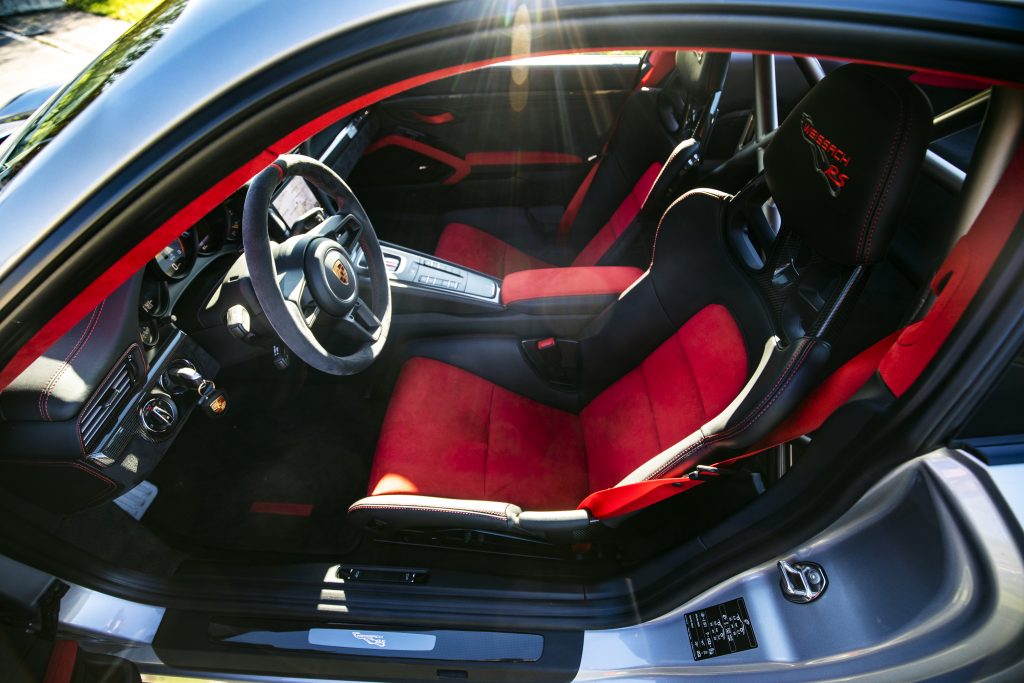 Porsche 911 GT2 RS Weissach