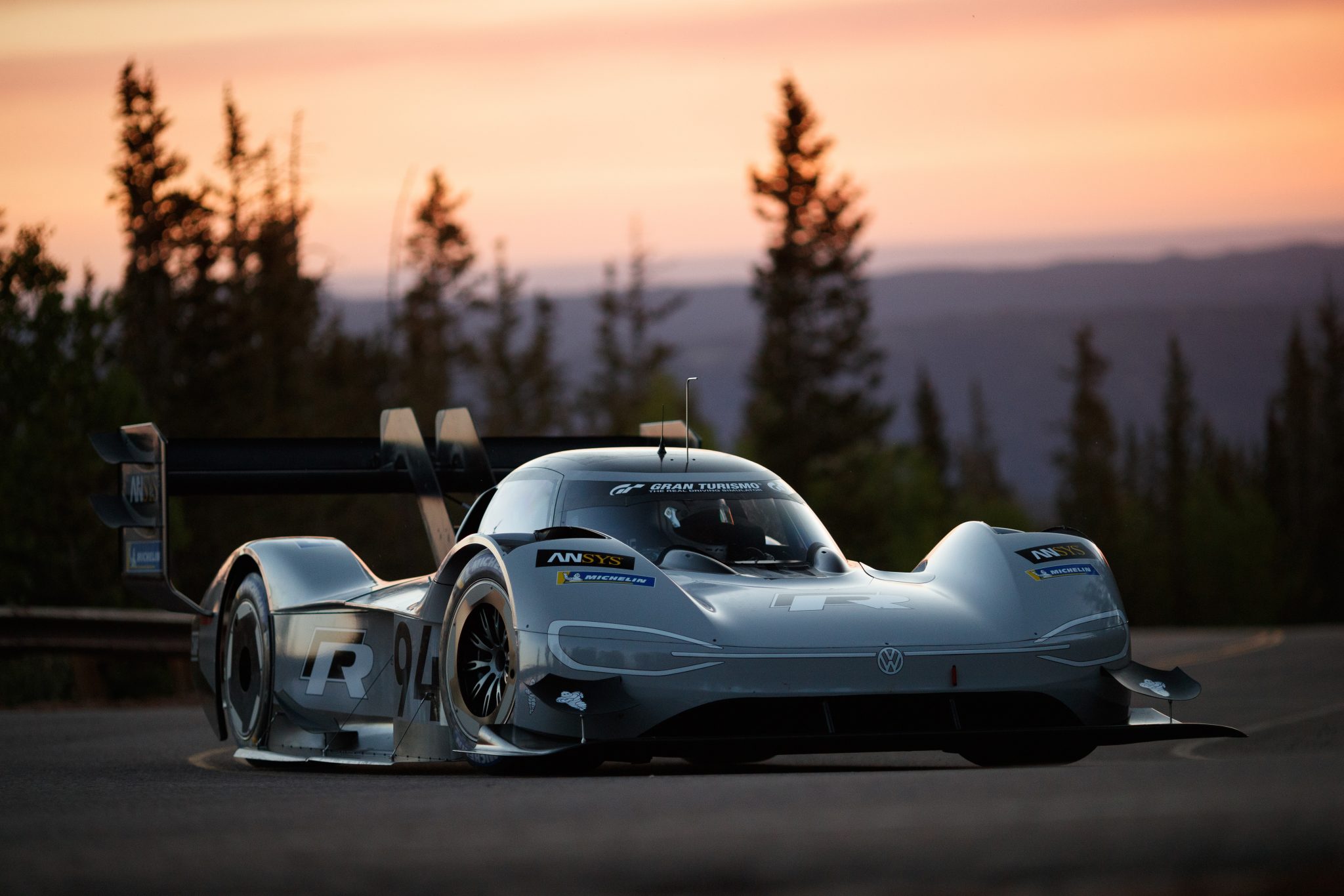 Volkswagen I.D. R de snelste op Pikes Peak ooit?