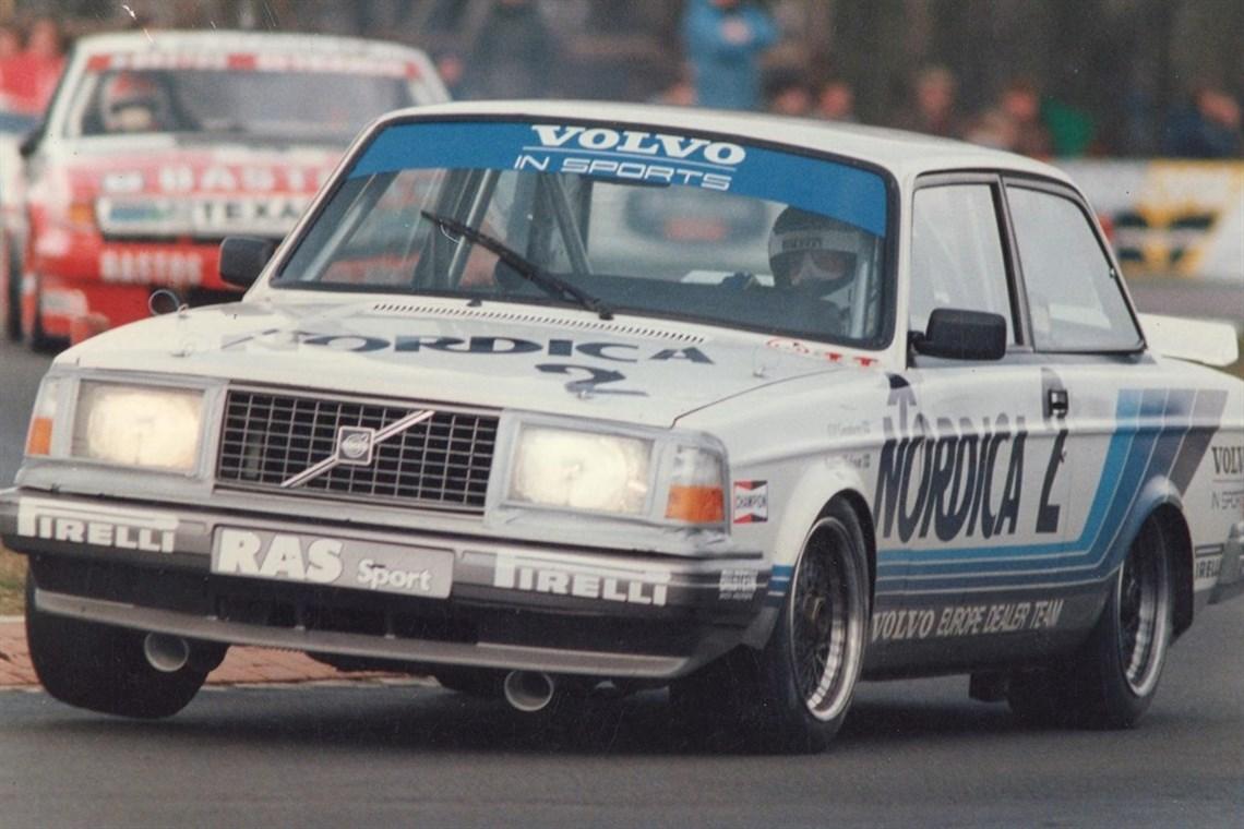 Volvo 242 Flying Brick