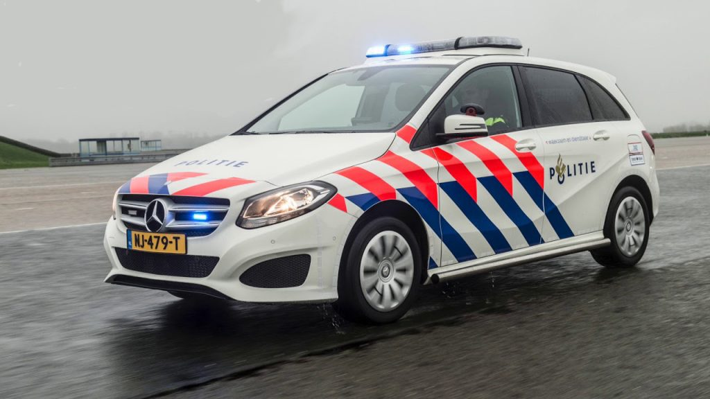 mercedes b220 d b-klasse politie