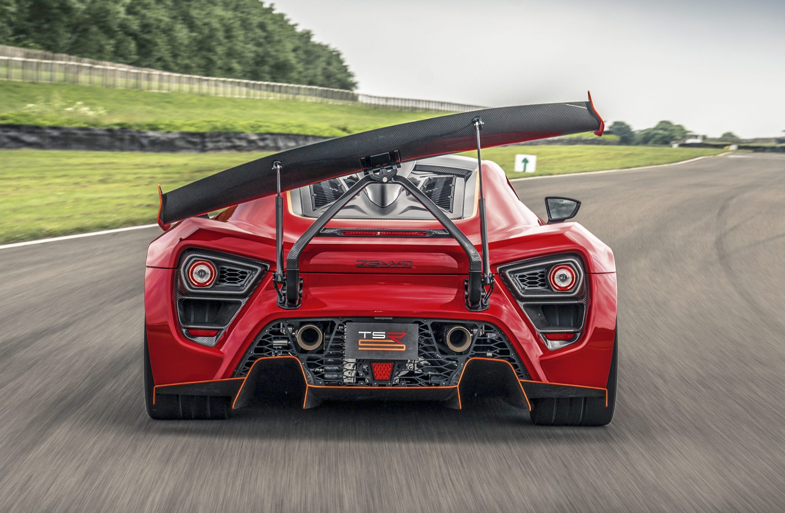 Actieve aerodynamica voor dummies Zenvo TSR-S