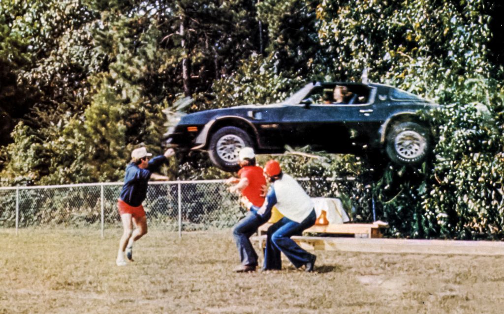 De beste filmauto's aller tijden, volgens TopGear - Pontiac Firebird Trans-Am