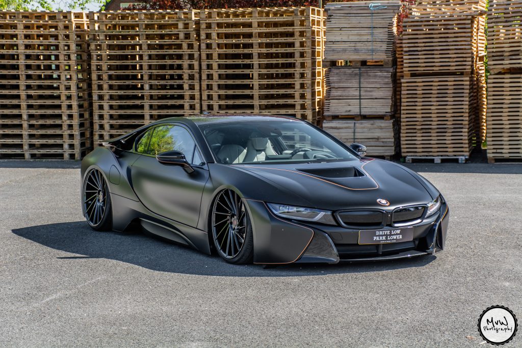 BMW i8 op airride
