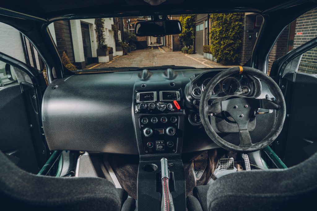 Aston Martin Cygnet V8